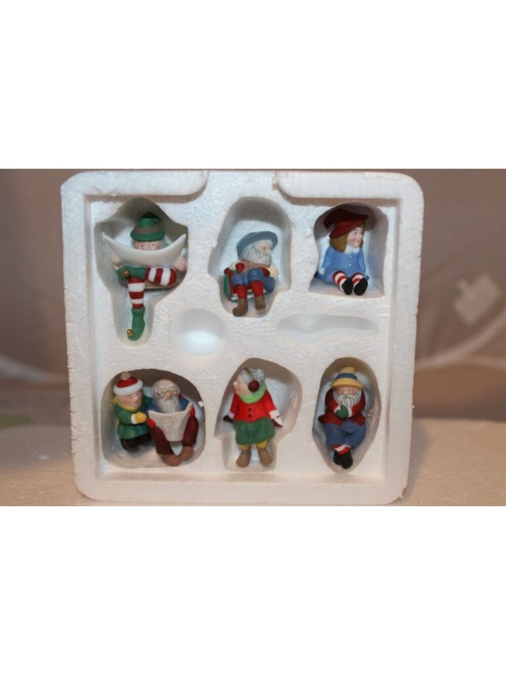 Dept 56 North Pole Village - Have a Seat Elves